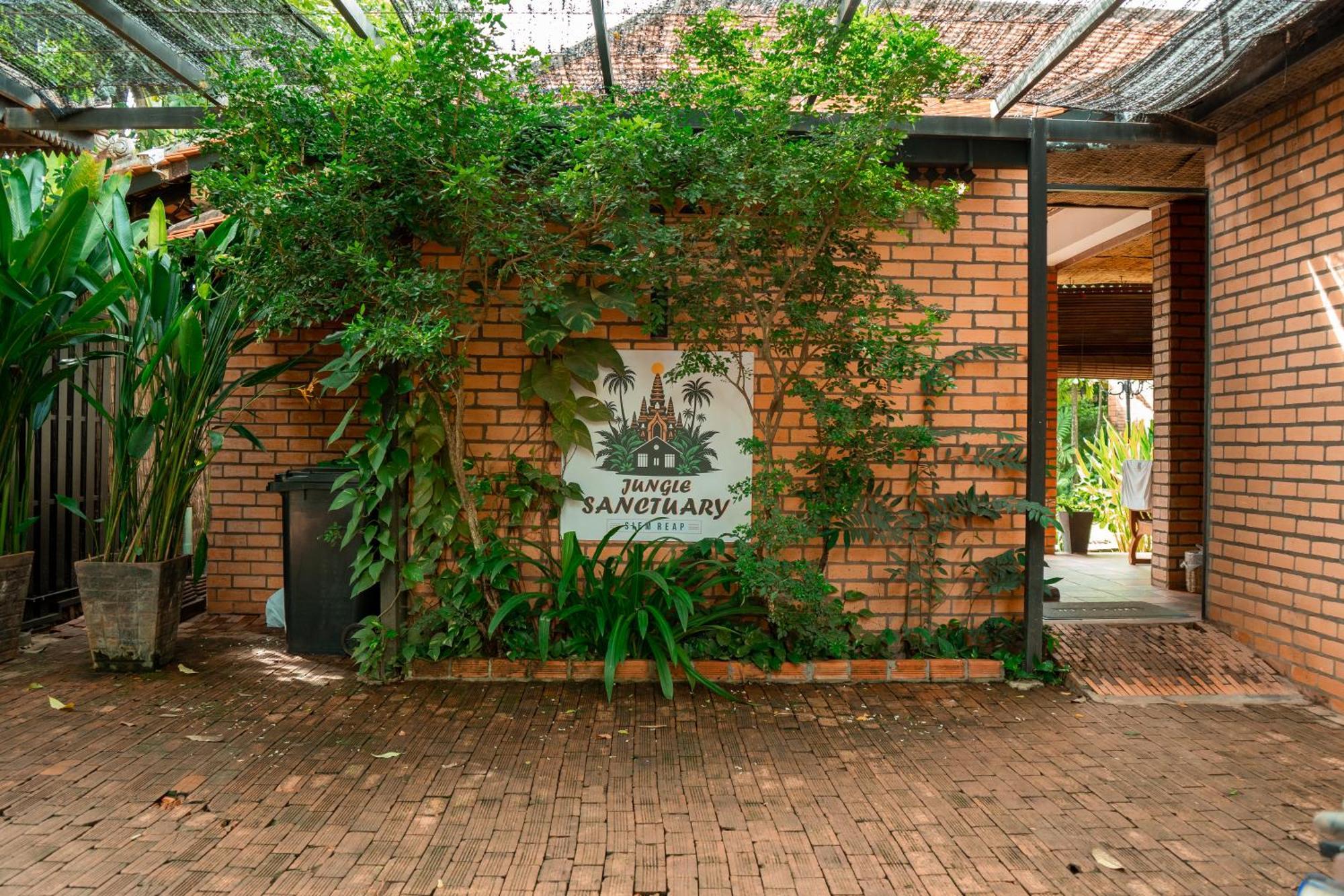 Jungle Sanctuary Hotel Sziemreap Kültér fotó